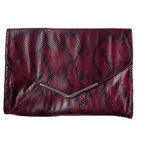 Envelope clutch